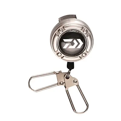 Daiwa Pin-On Reel Double Black